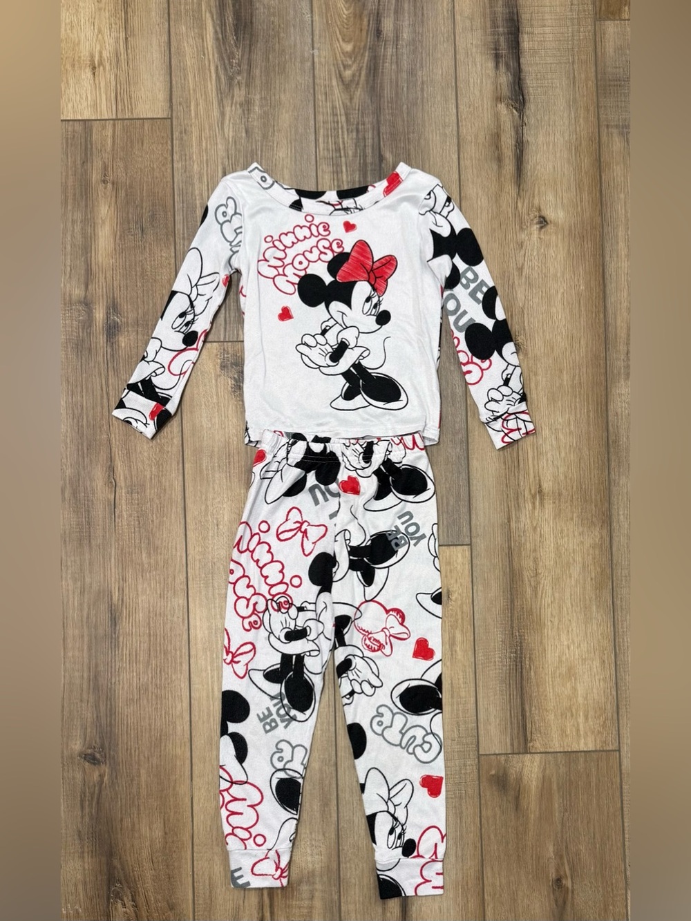 Disney Minnie Mouse Girls Pajama Set Size 6 Red Black White Hearts